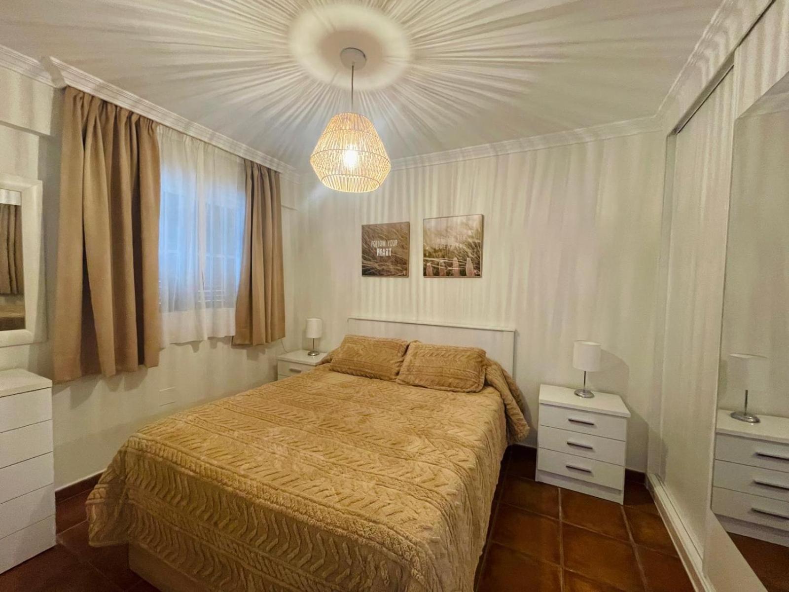 Beachfront Apartemen *